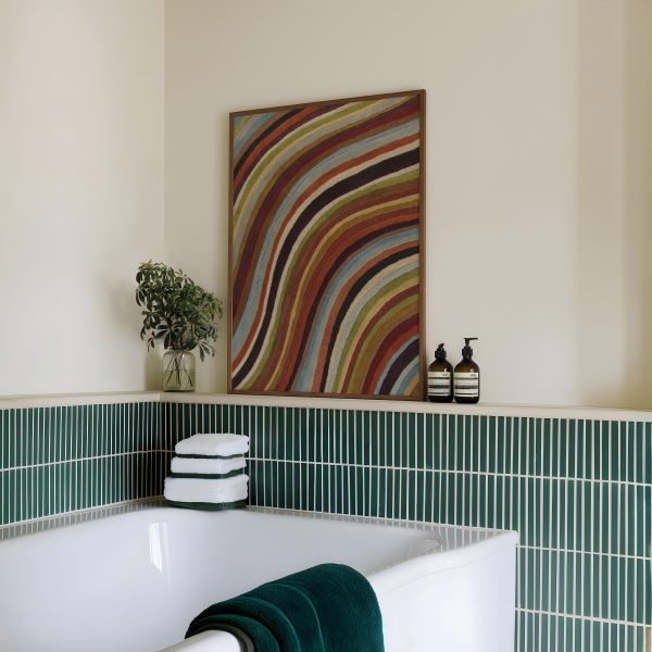 Retro Wavy Stripe Poster – Colorful Abstract Rainbow Wall Art